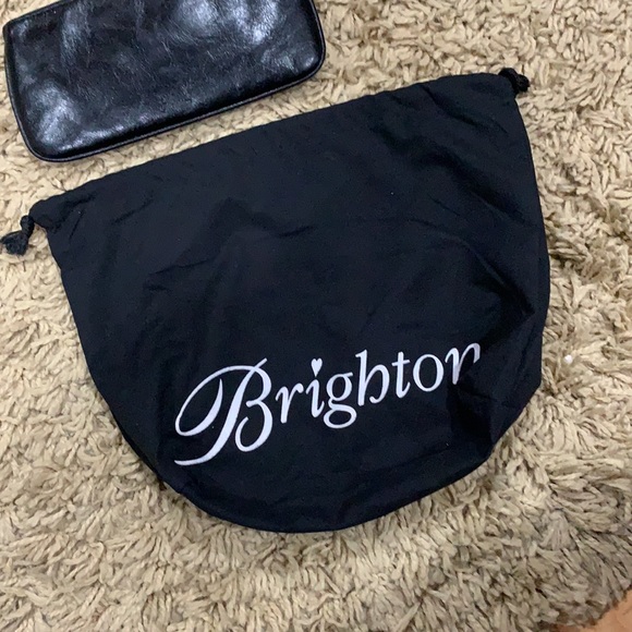 EUC Brighton black leather peace wristlet with dust bag - Picture 4 of 6